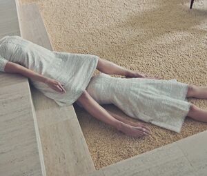 Trieste Kelly Dunn nude - Propagation (2018)
